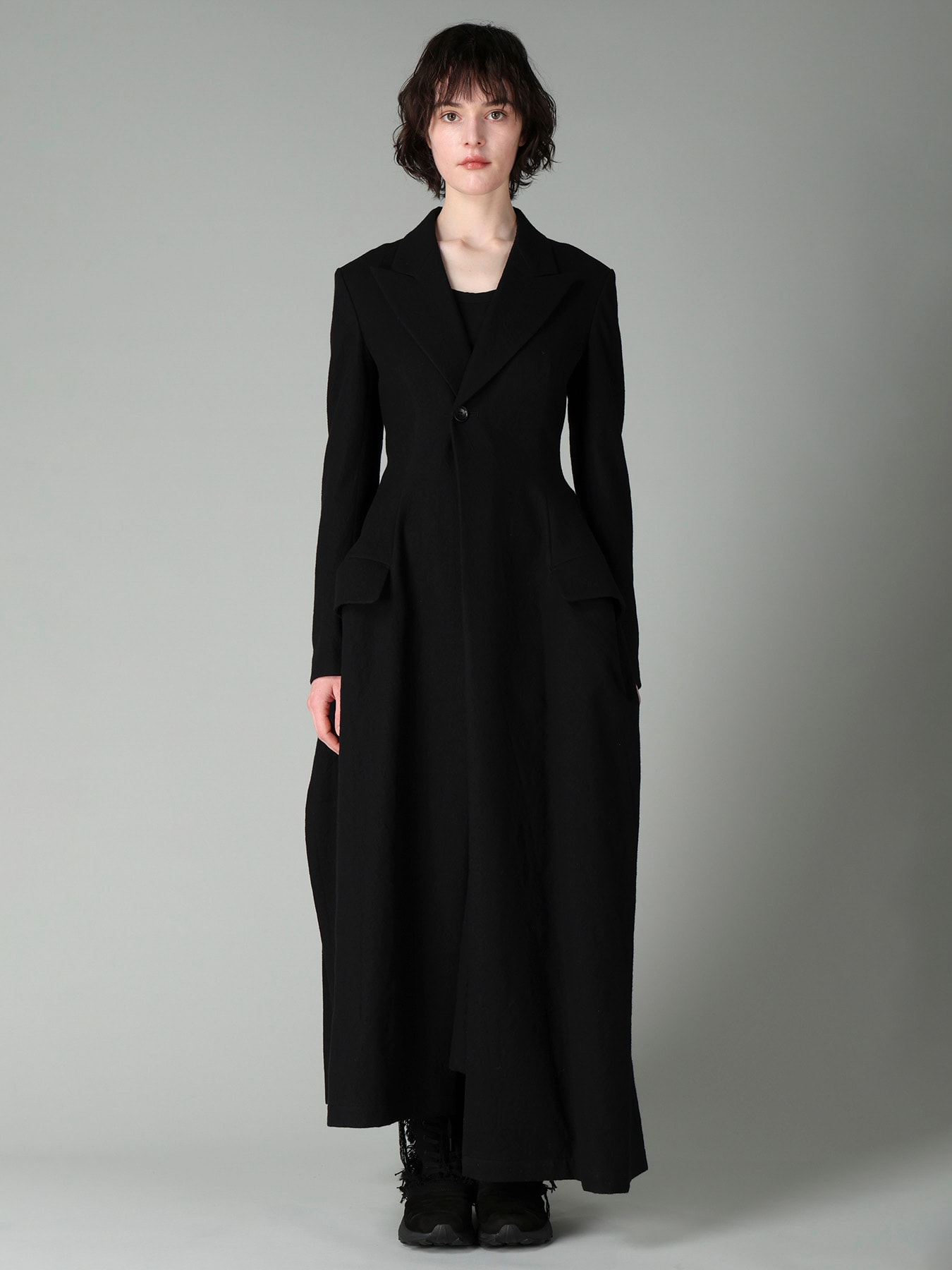 MILLED GABARDINE PEAKED FLARE LONG COAT