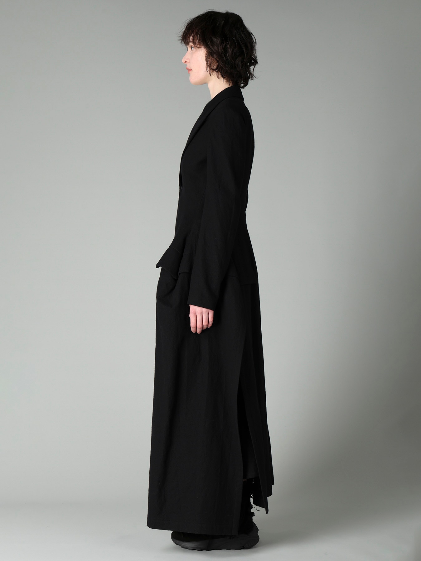 MILLED GABARDINE PEAKED FLARE LONG COAT