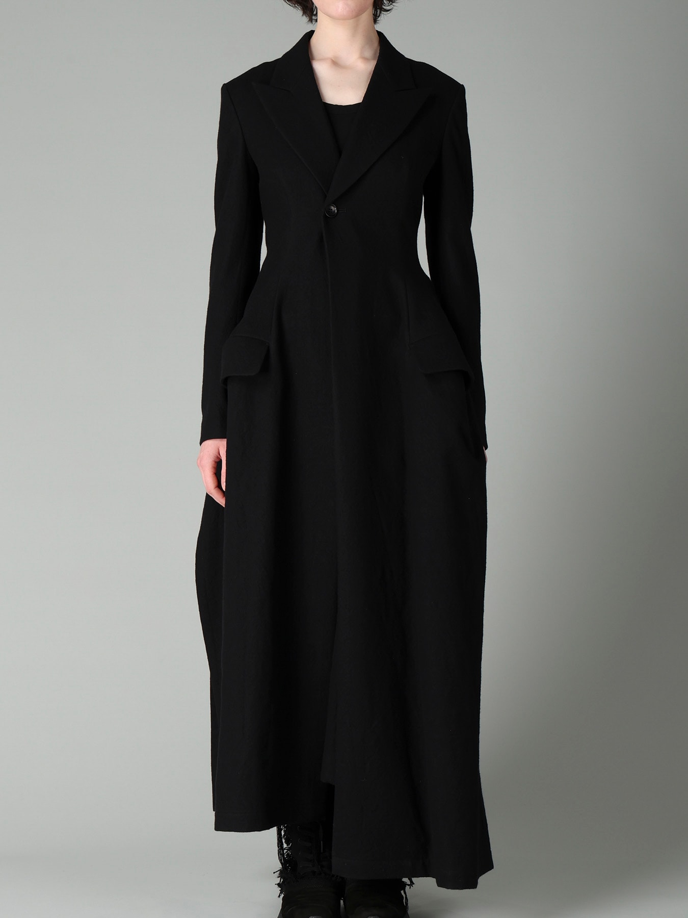MILLED GABARDINE PEAKED FLARE LONG COAT