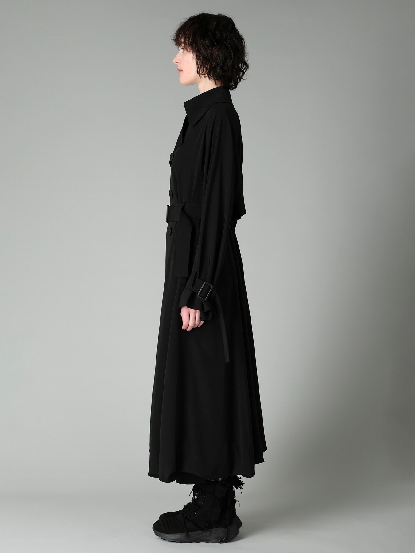 Ta/Pe CREPE DE CHINE SLEEVE GUSSET TRENCH COAT