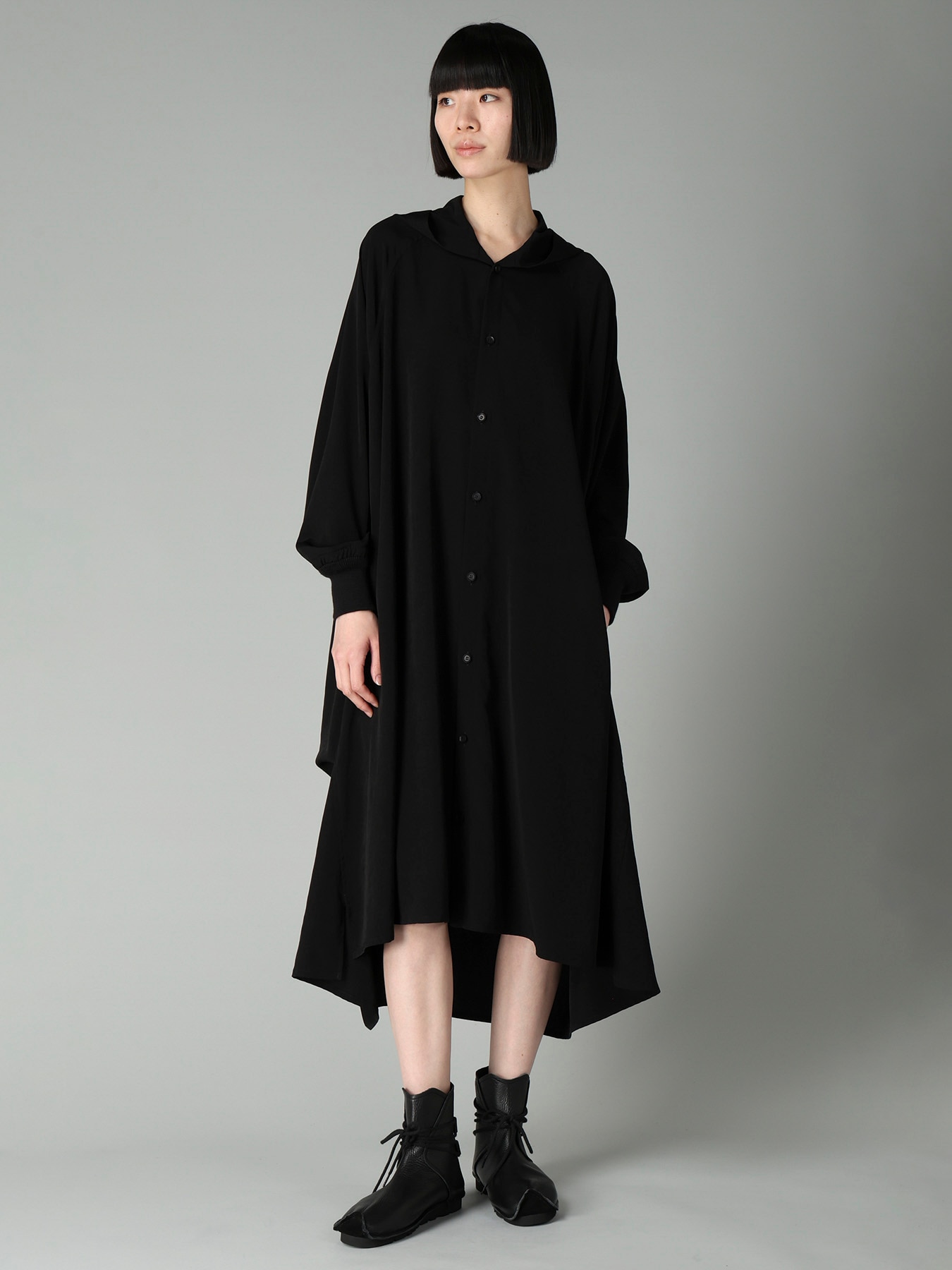 Ta/Pe CREPE DE CHINE HOODED RAGLAN SLV DRESS