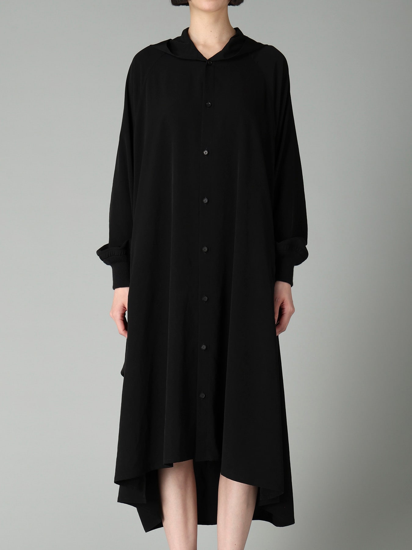 Ta/Pe CREPE DE CHINE HOODED RAGLAN SLV DRESS