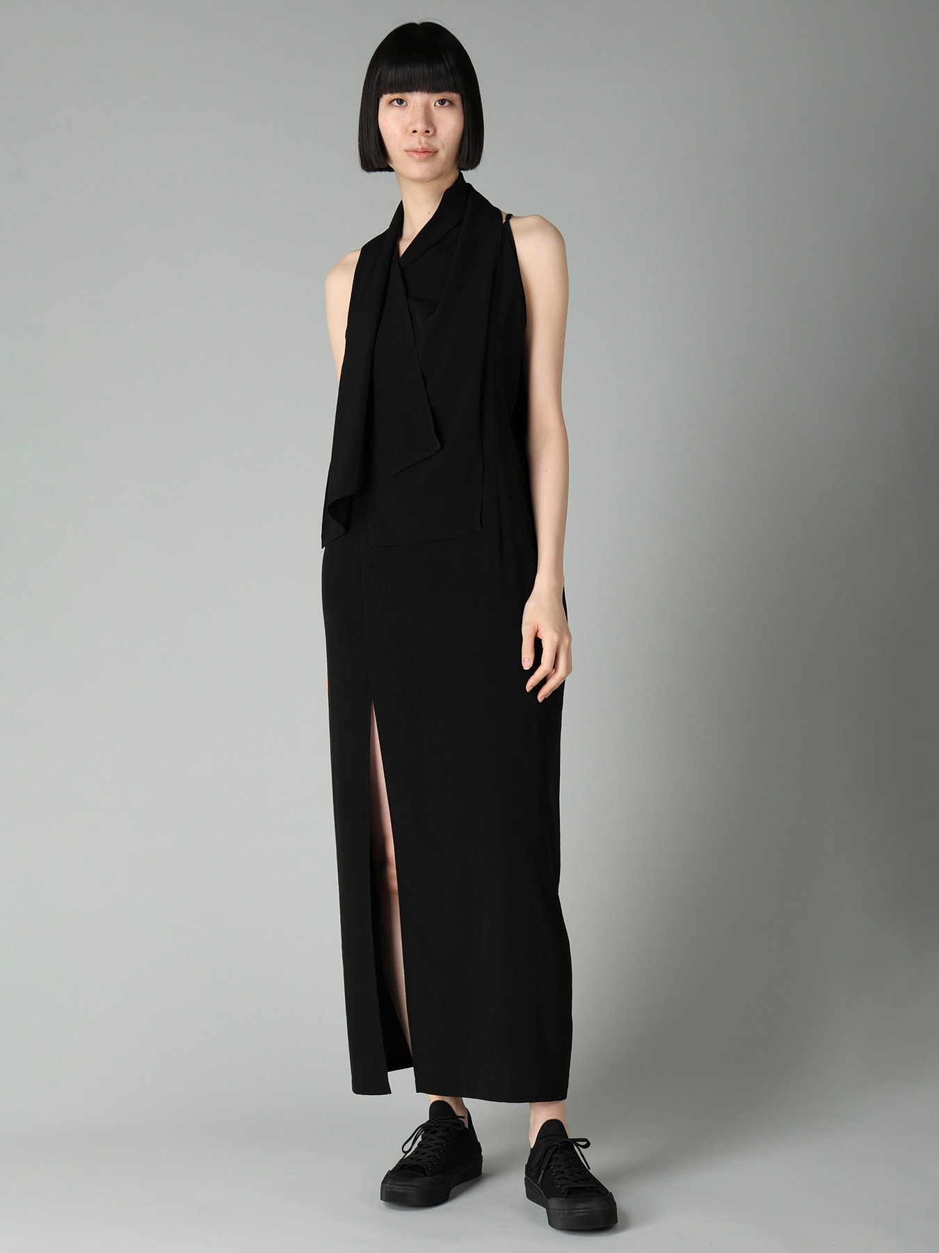 Ta/Pe CREPE DE CHINE STRAP SLIM FIT DRESS