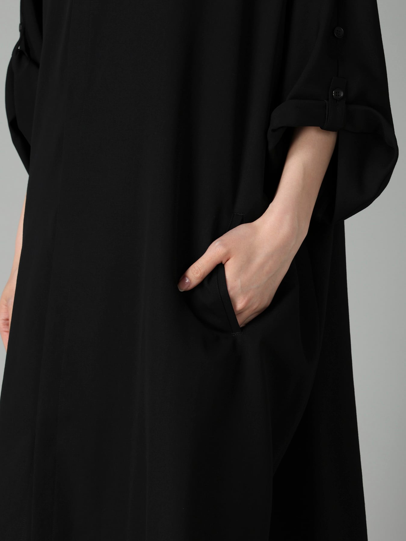 GABARDINE ROUND NECK DRESS