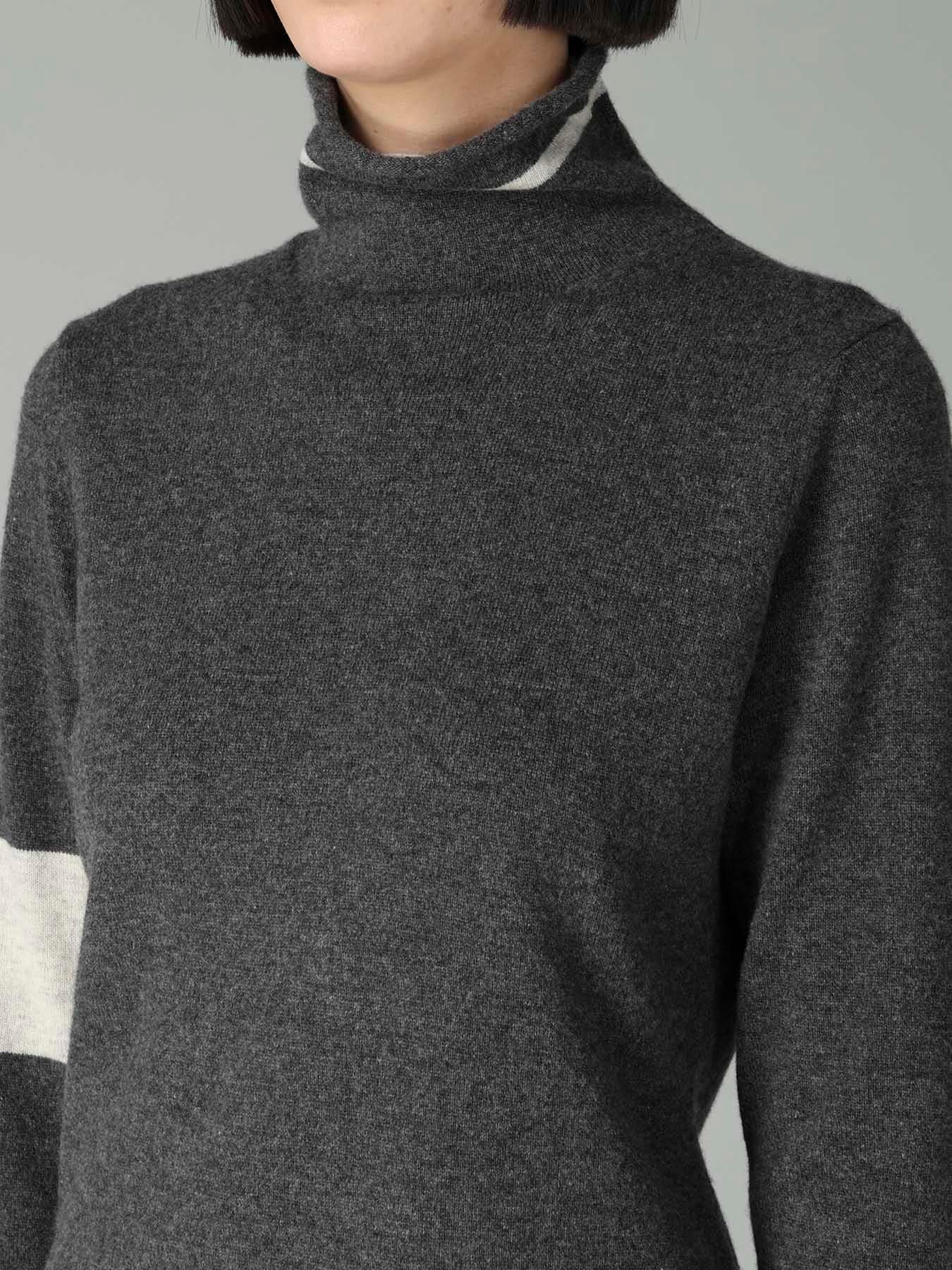 EMBROIDERY LINE YY SIGNATURE HIGHNECK PO