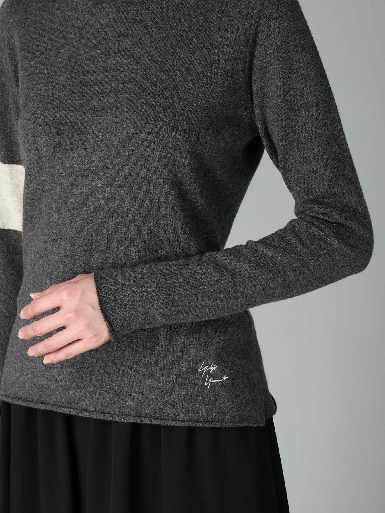EMBROIDERY LINE YY SIGNATURE HIGHNECK PO