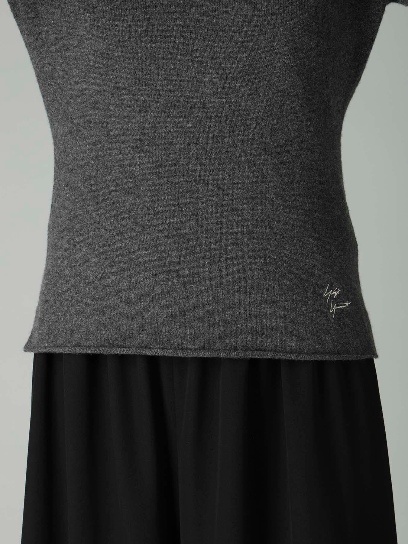 EMBROIDERY LINE YY SIGNATURE HIGHNECK PO