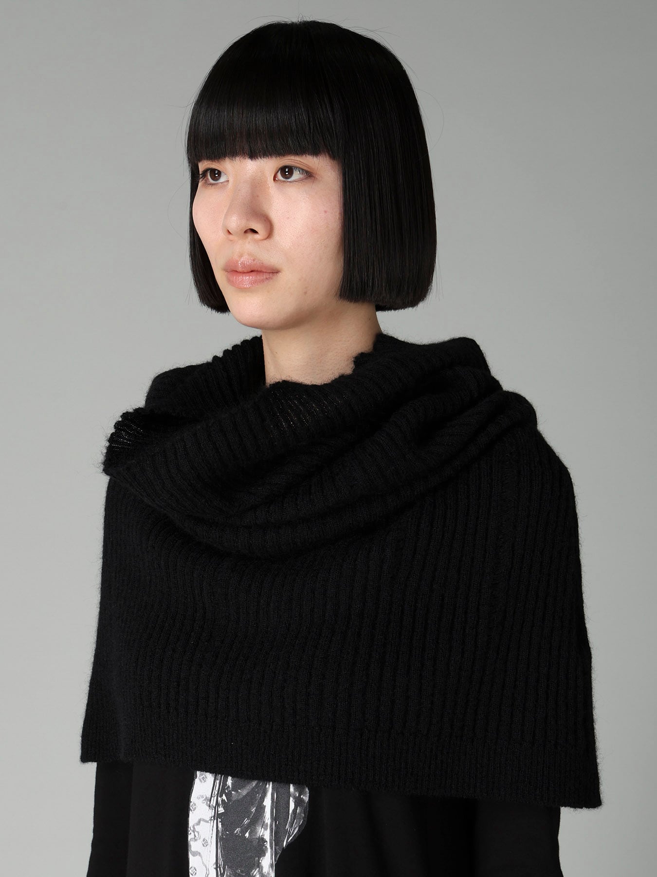 RIB SHORT CAPE
