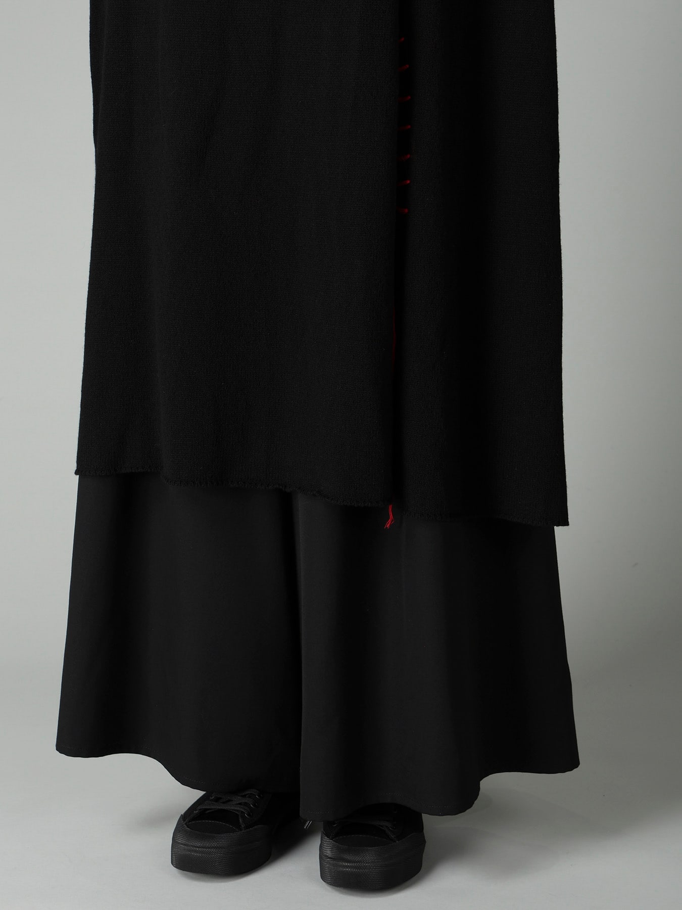 RIB EBROIDERY PULLOVER