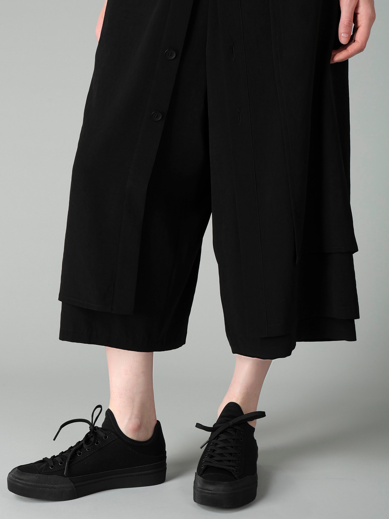 Ta/Pe CREPE DE CHINE F BUTTON WRAP PANTS