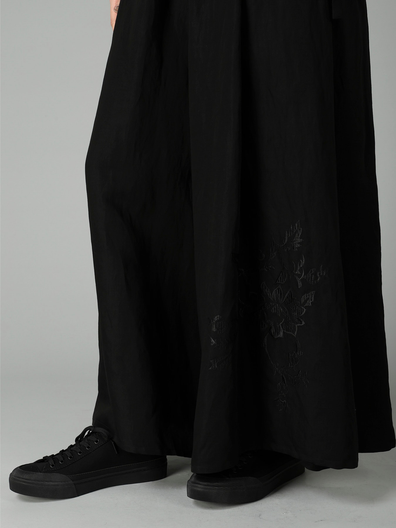 Li/Cu TWILL GATHERED SKIRT PANTS