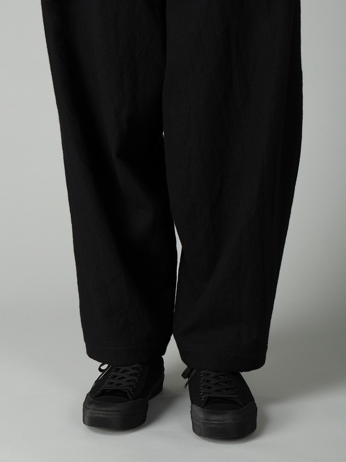 MILLED GABARDINE W BELT DETAIL PANTS
