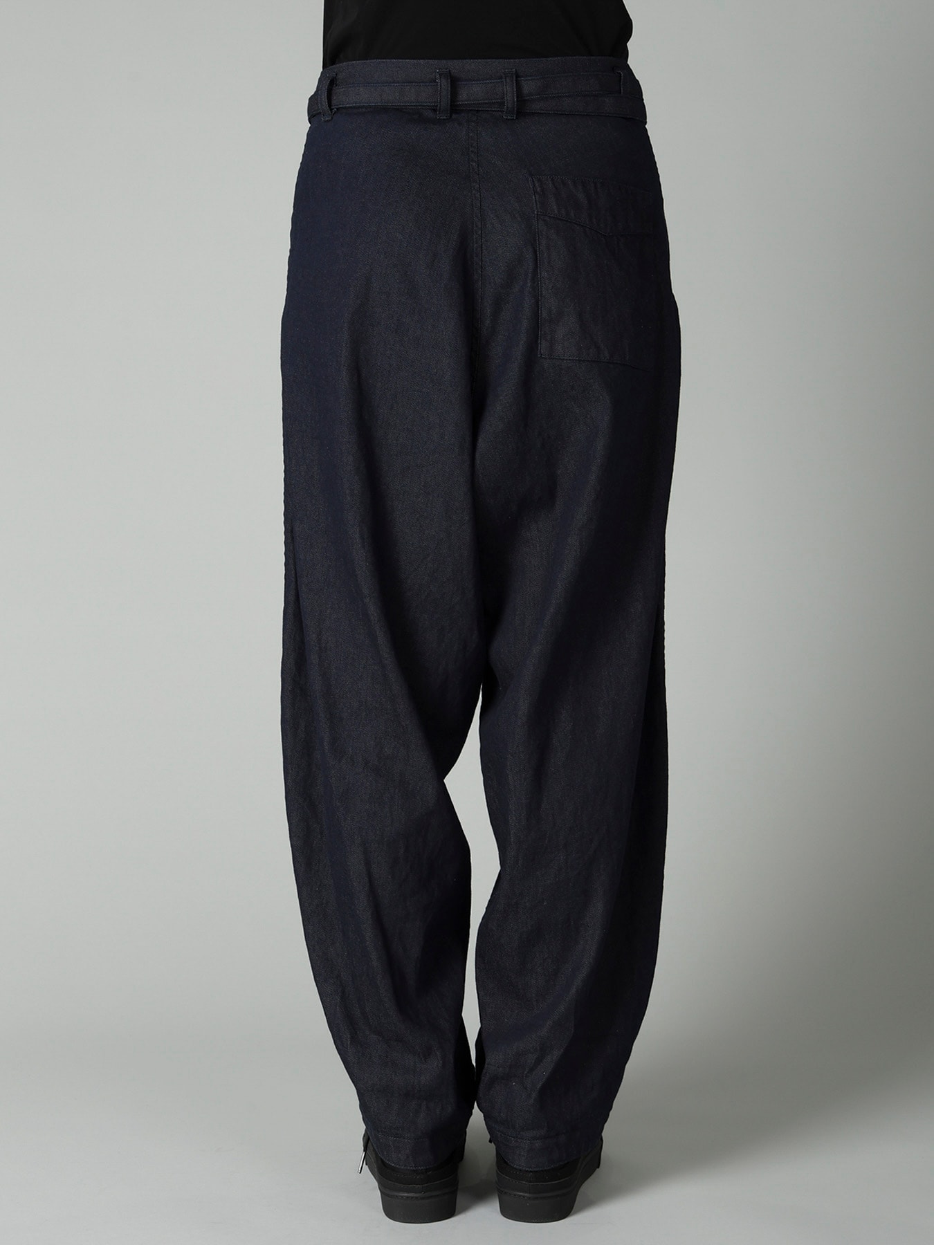 8OZ UNEVEN YARN DENIM B W BELT DETAIL PANTS