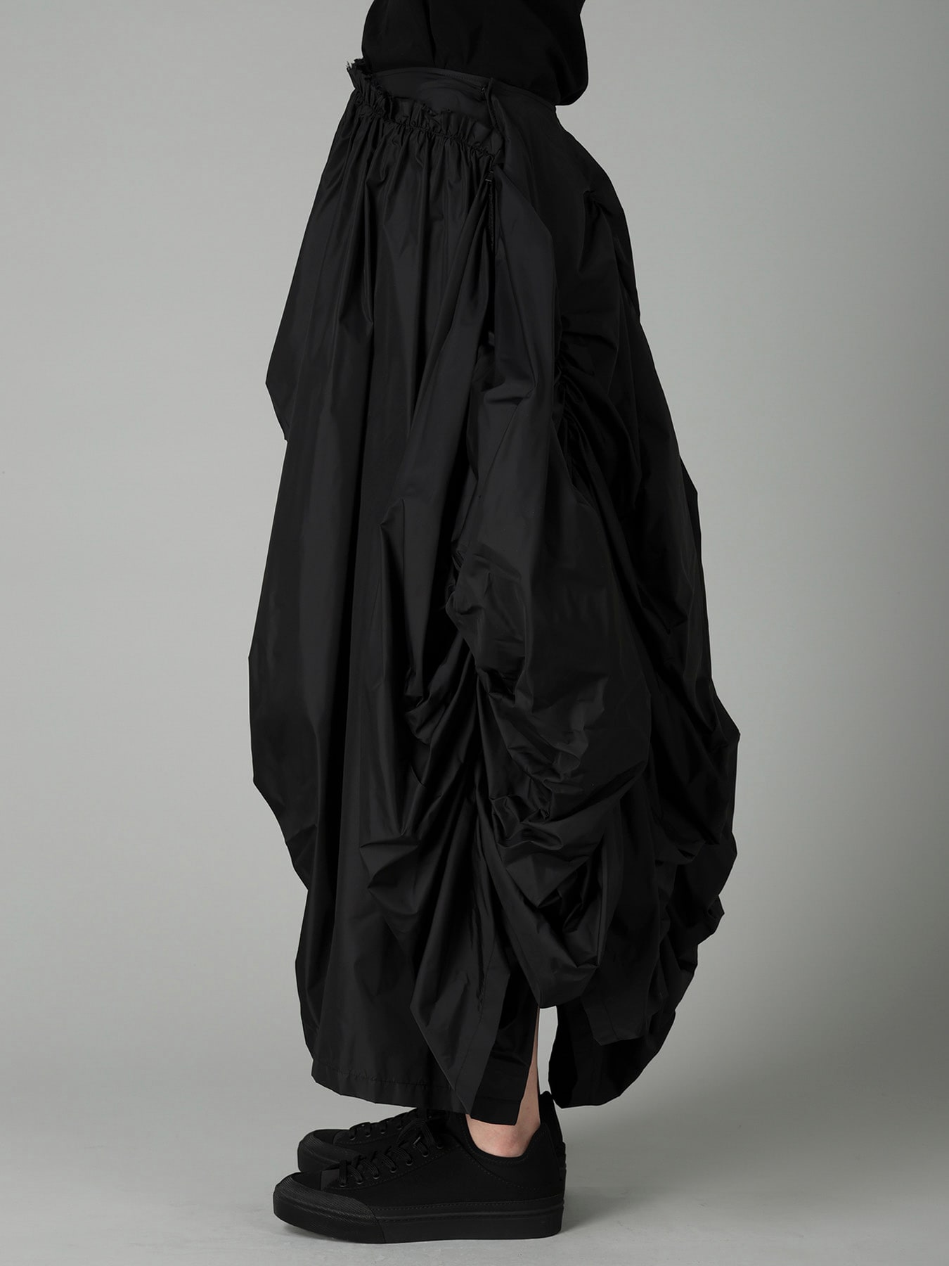 Ny TAFFETA PANELED GATHER SKIRT