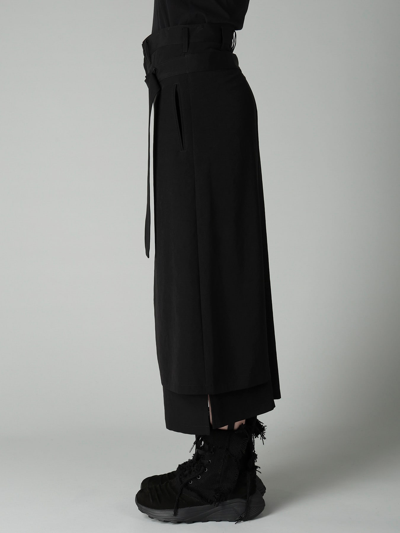 Ta/Pe CREPE DE CHINE R PLEATS DOUBLE LAYERED SKIRT