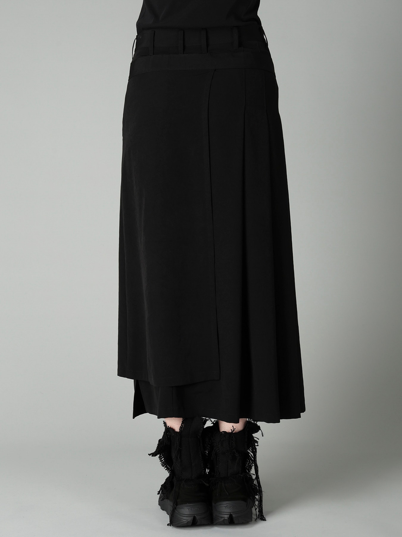 Ta/Pe CREPE DE CHINE R PLEATS DOUBLE LAYERED SKIRT