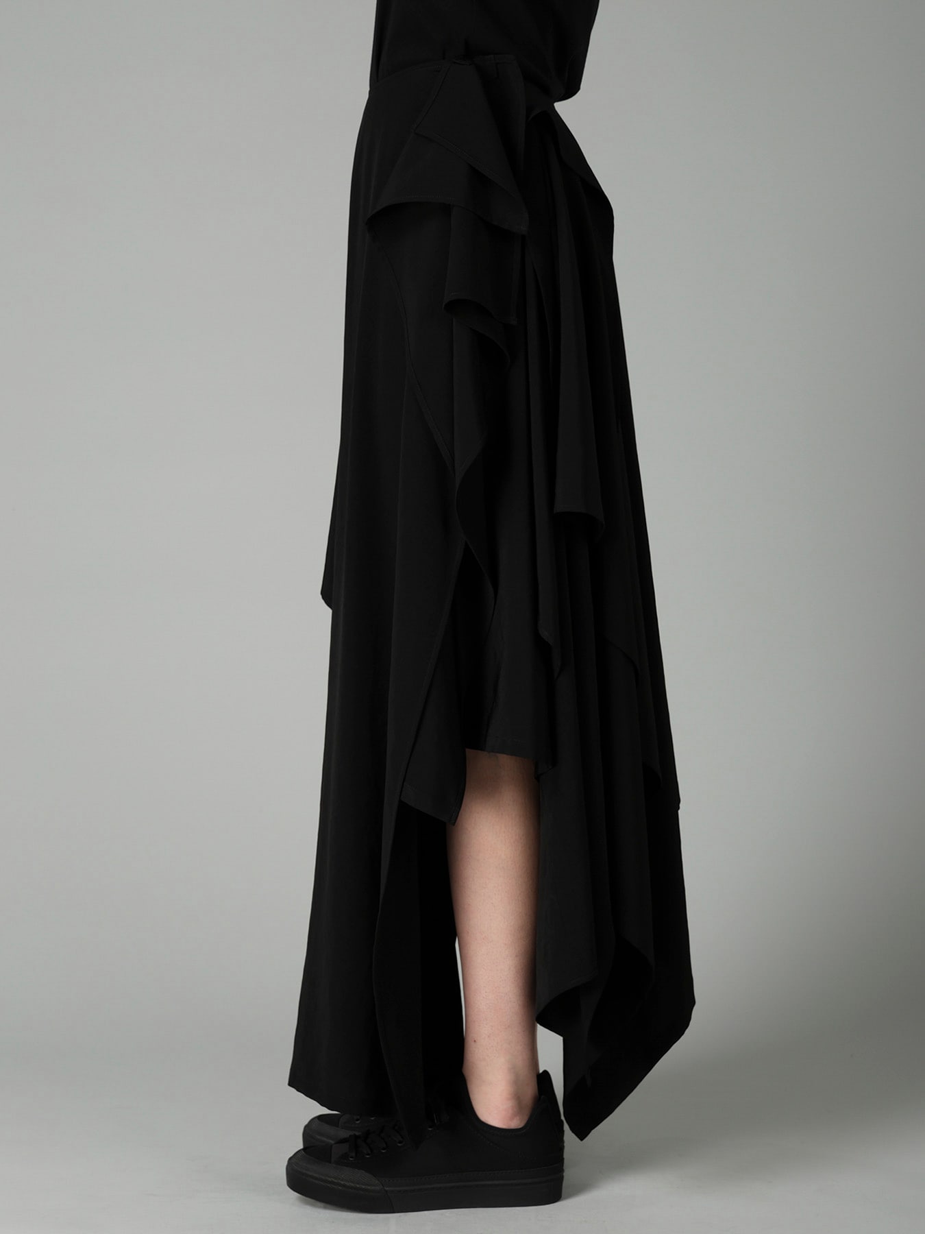 Ta/Pe CREPE DE CHINE DRAPED SKIRT