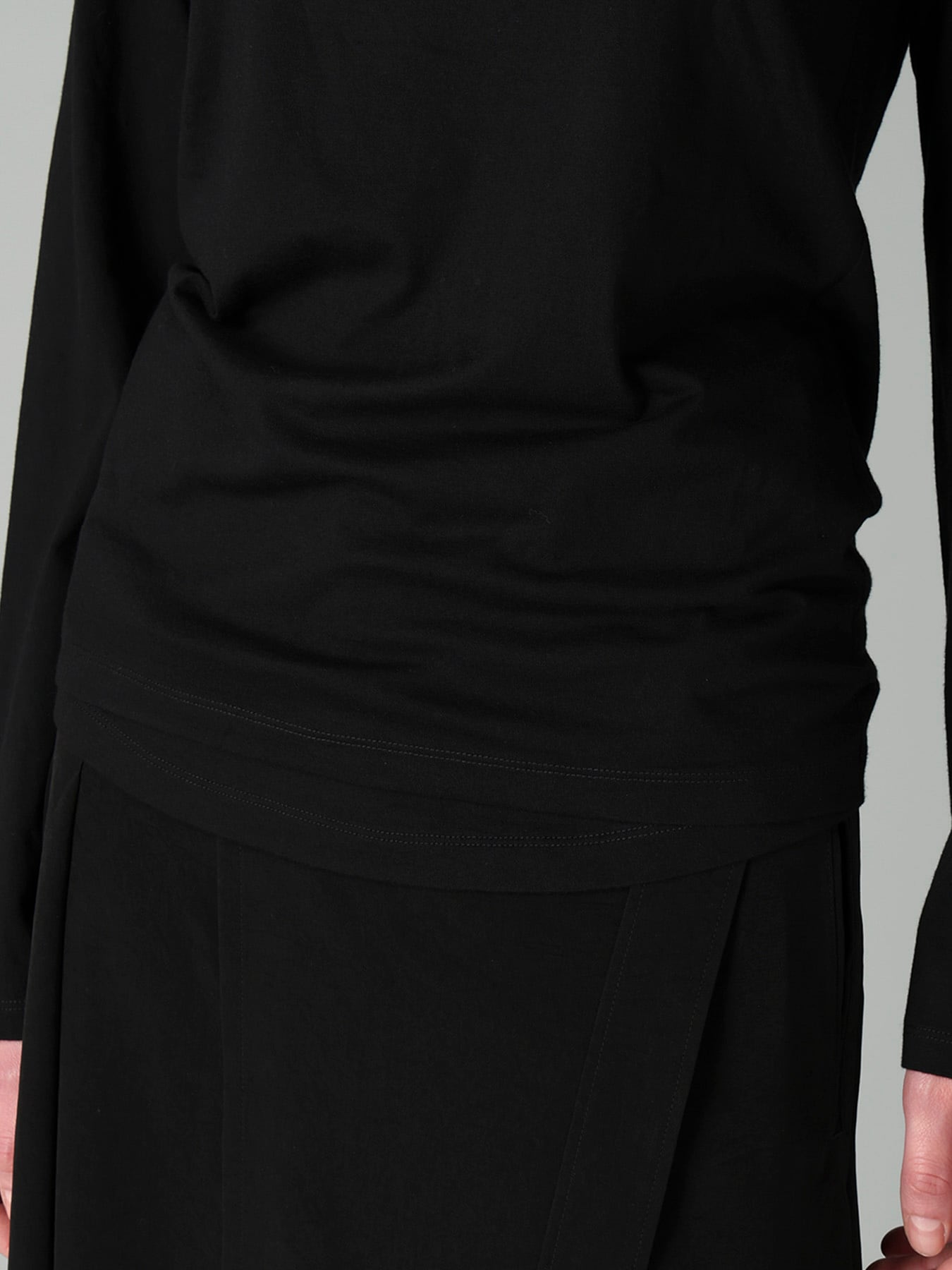 30/-COTTON VISCOSE SINGLE SLIT DETAIL LONG SLV T