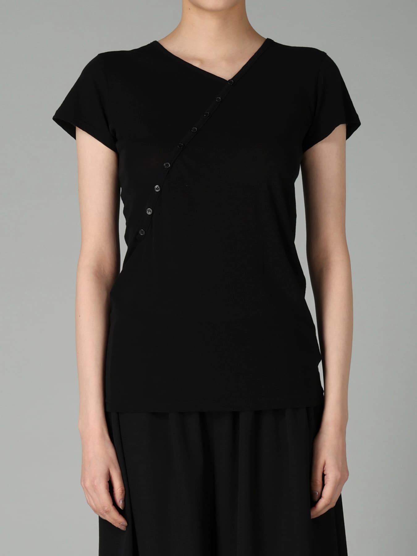 HIGH TWISTED SINGLE JERSEY DIGONAL BUTTON SHORT SLV T