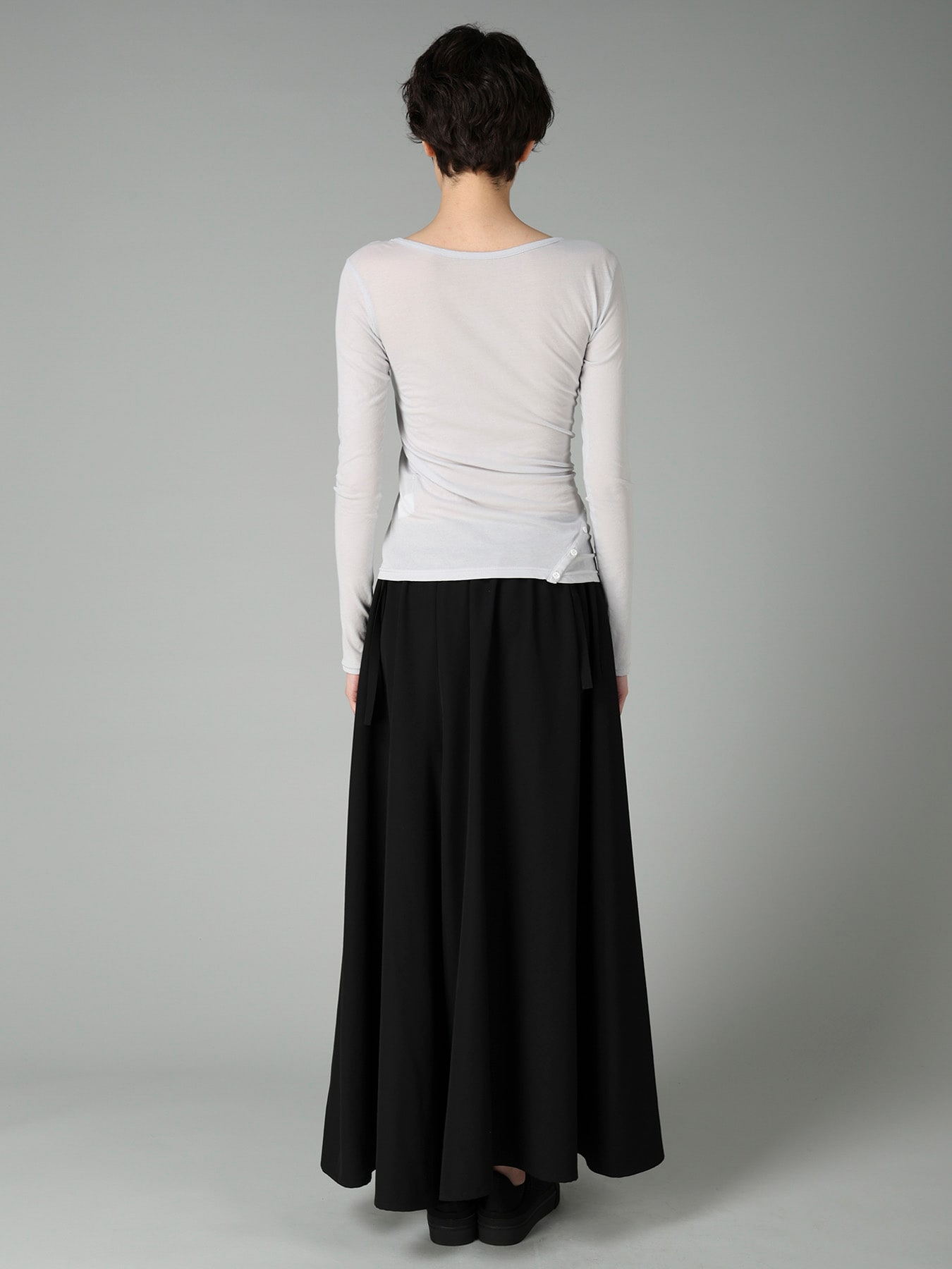HIGH TWISTED SINGLE JERSEY DIGONAL BUTTON LONG SLV T