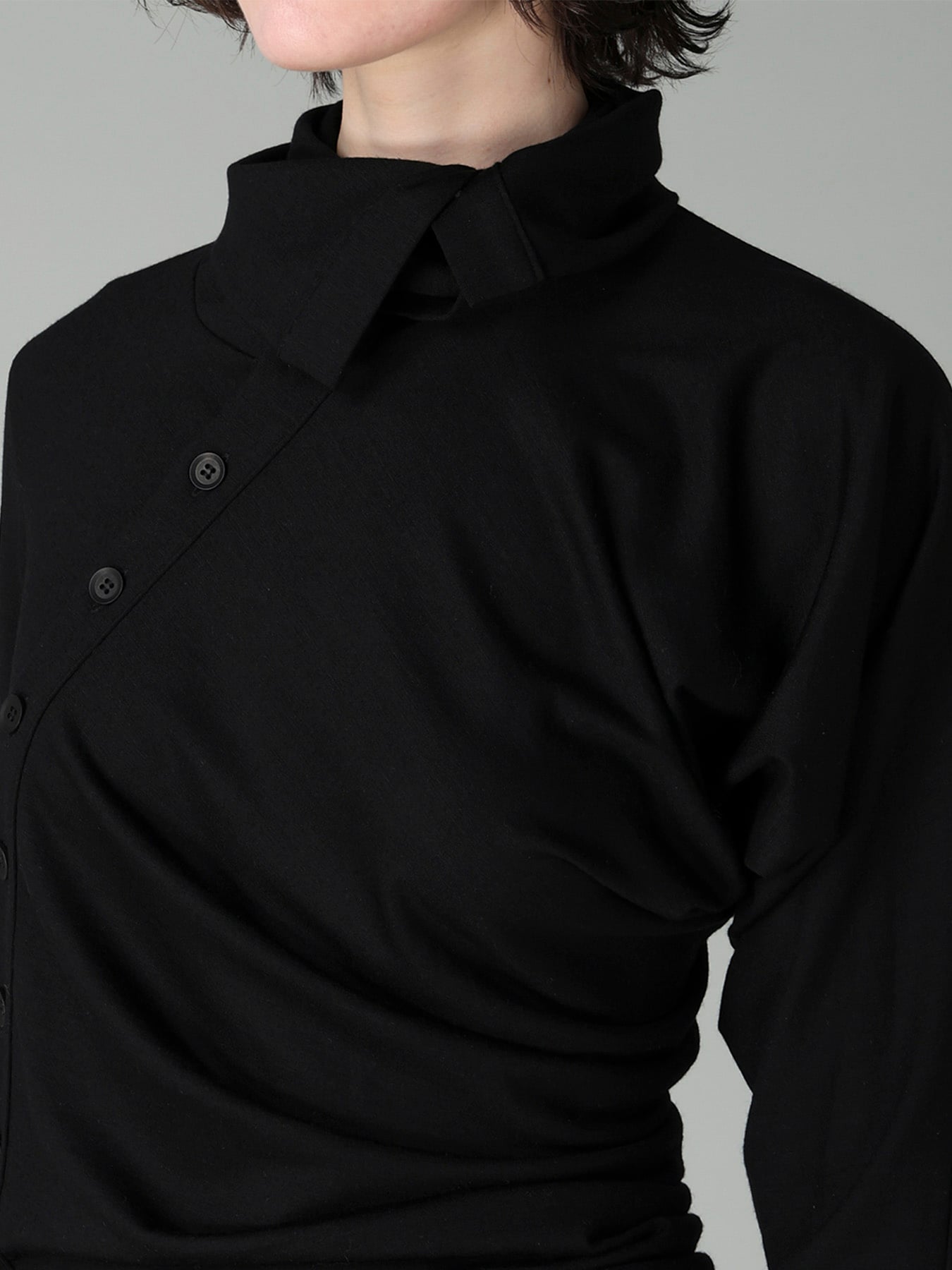 100S WOOL SINGLE DIGONAL BUTTON GATHERED T