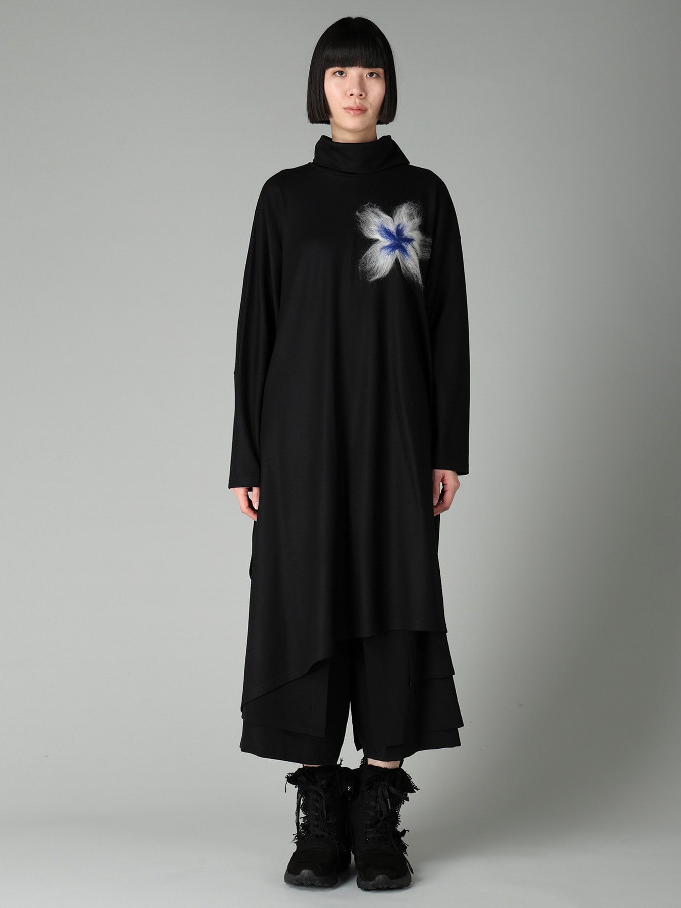 MILLED WOOL SINGLE NEEDLE PUNCH DRESS