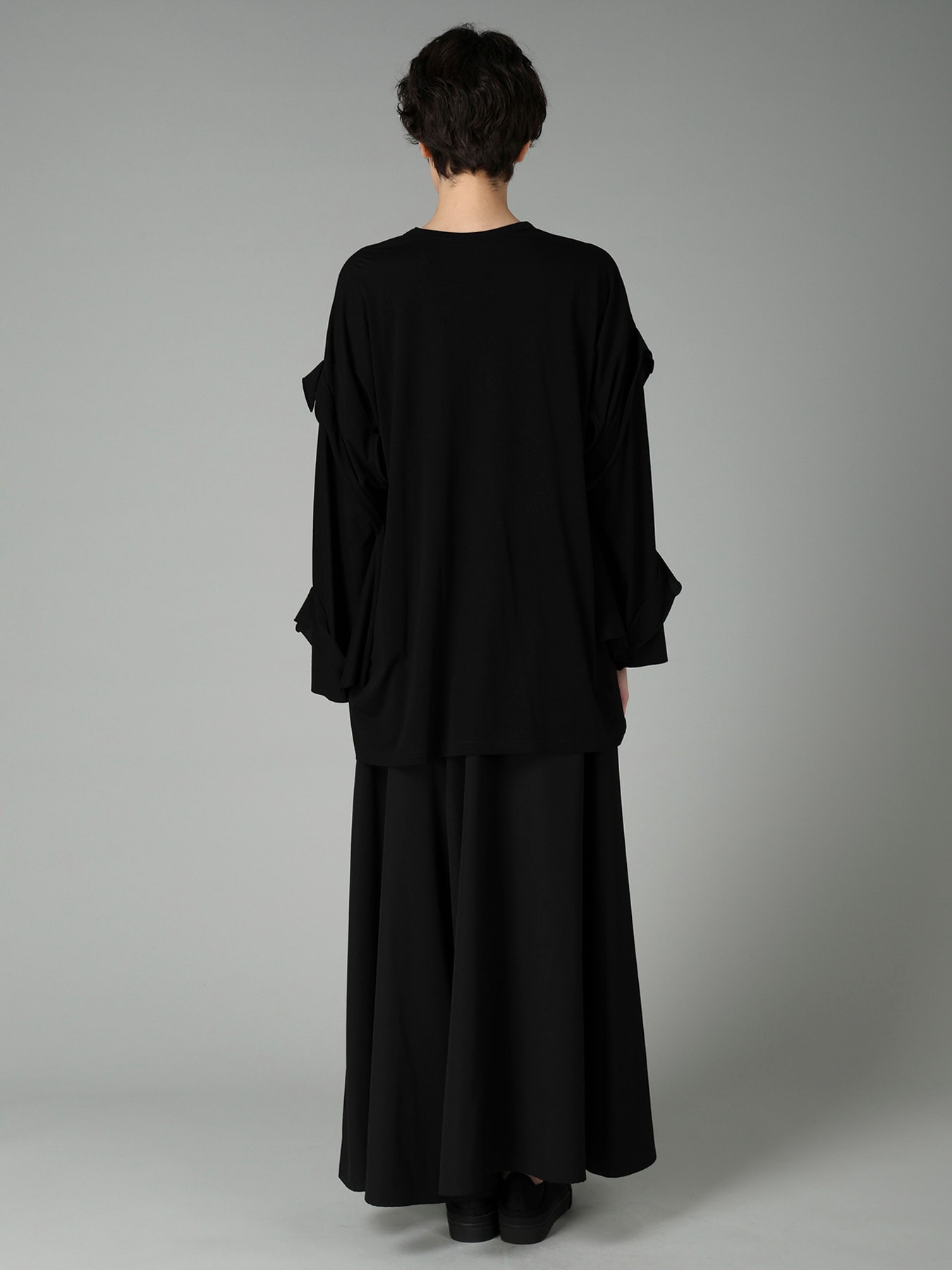 SUPIMA SINGLE JERSEY REVERSE SEAM PULLOVER