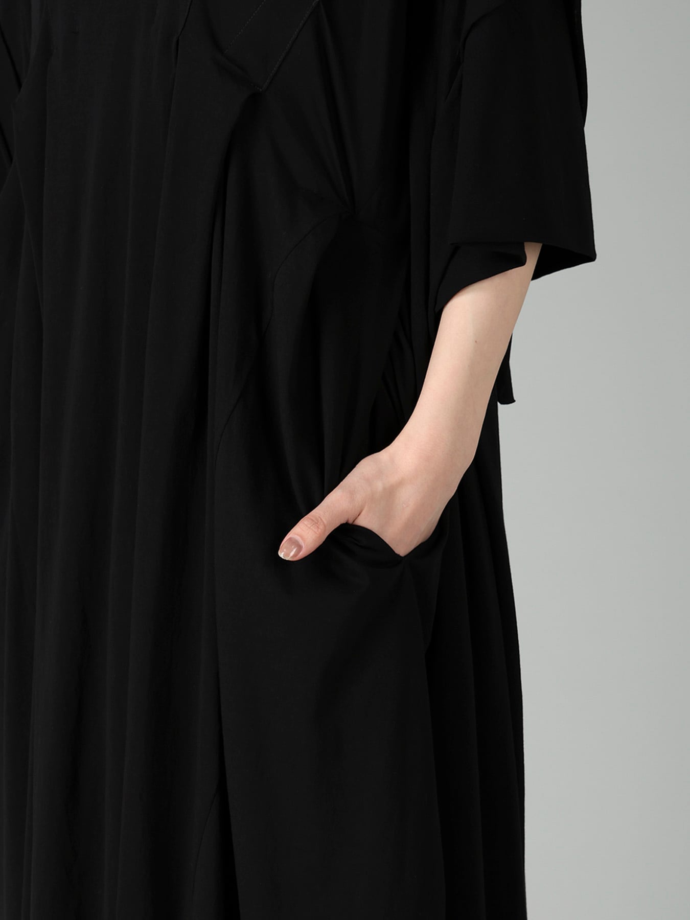 SUPIMA SINGLE JERSEY REVERSE SEAM DRESS