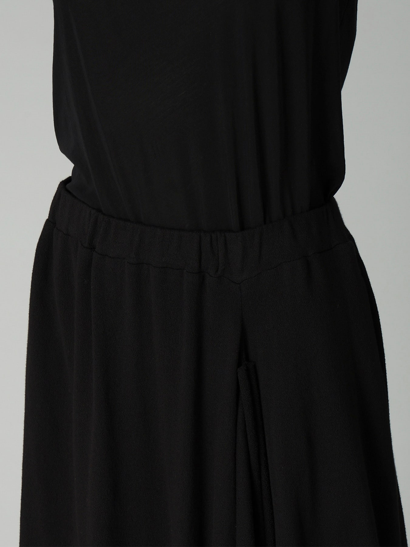 CREPE FRENCH TERRY ASYMMETRIC SKIRT