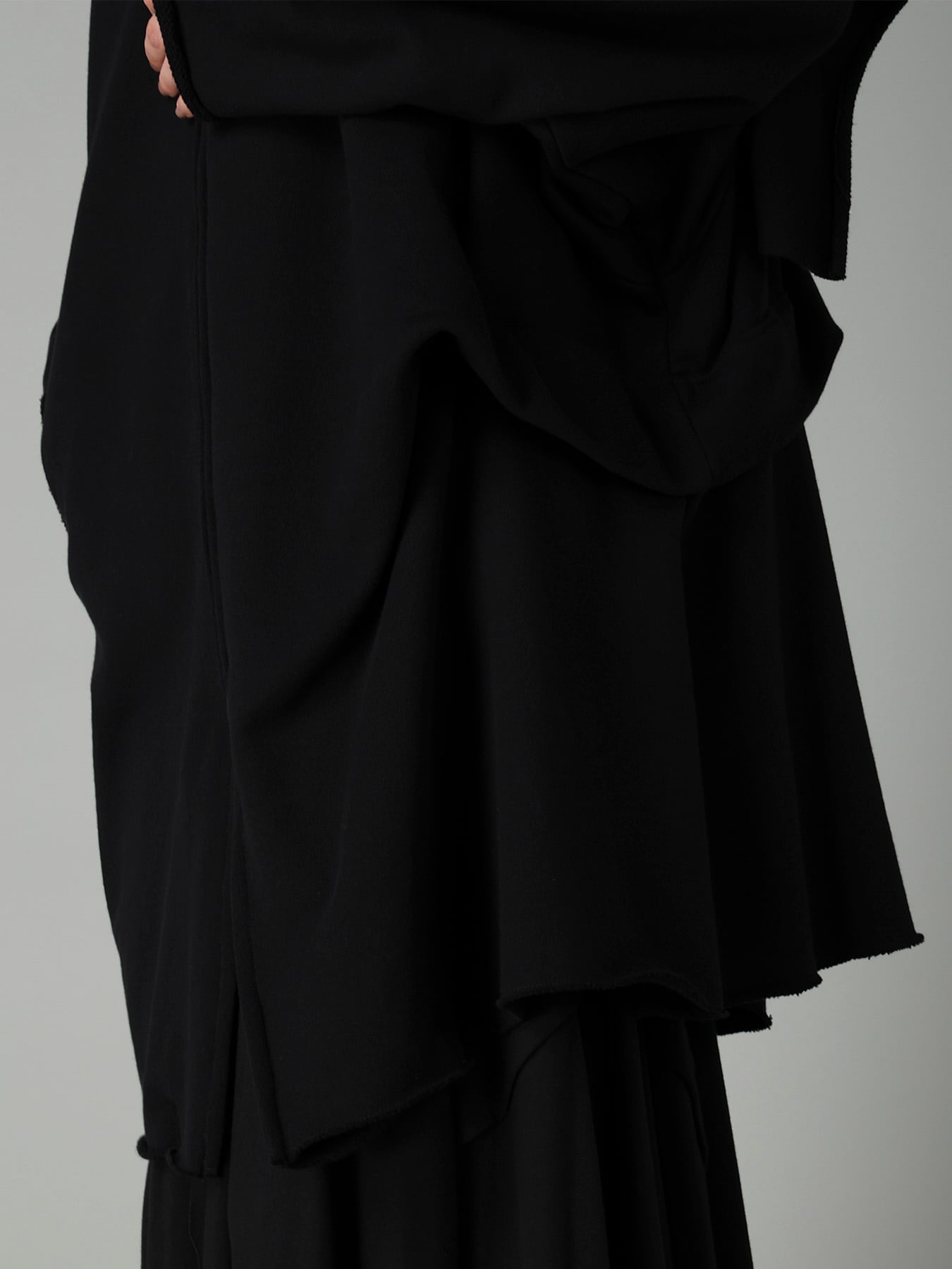 FRENCH TERRY TUCK POINT ZIP COAT