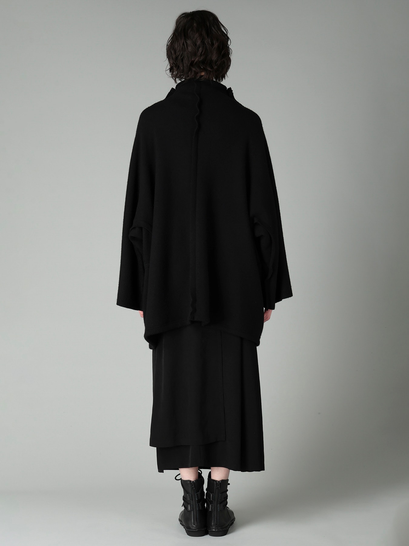 MILLED WOOL SHEEP PILE PATCH POCKET CARDIGAN