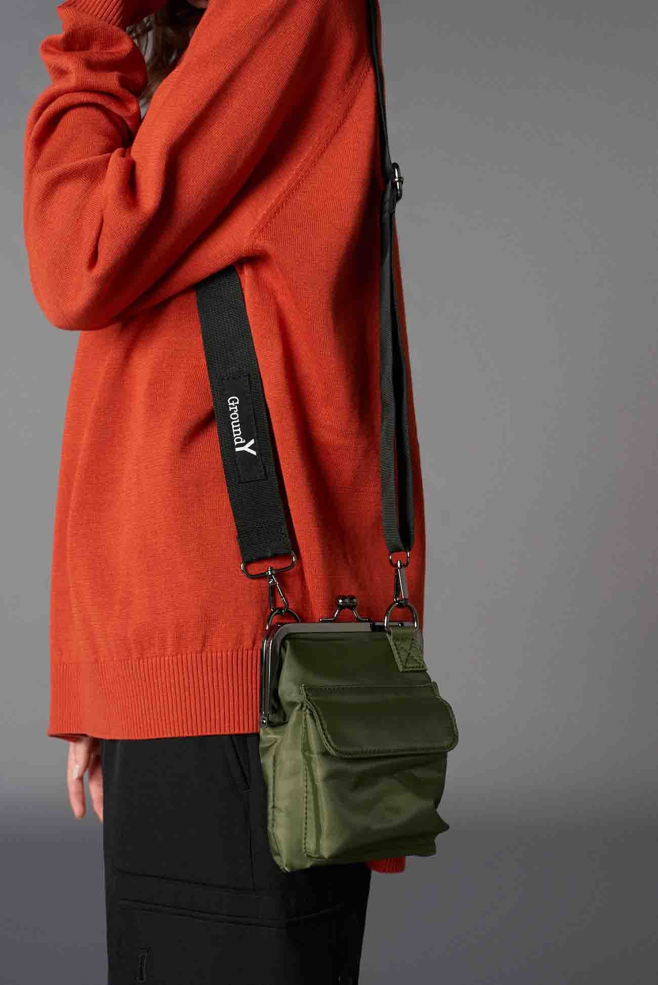 SHOULDER BAG WITH CLASP CLOSURE