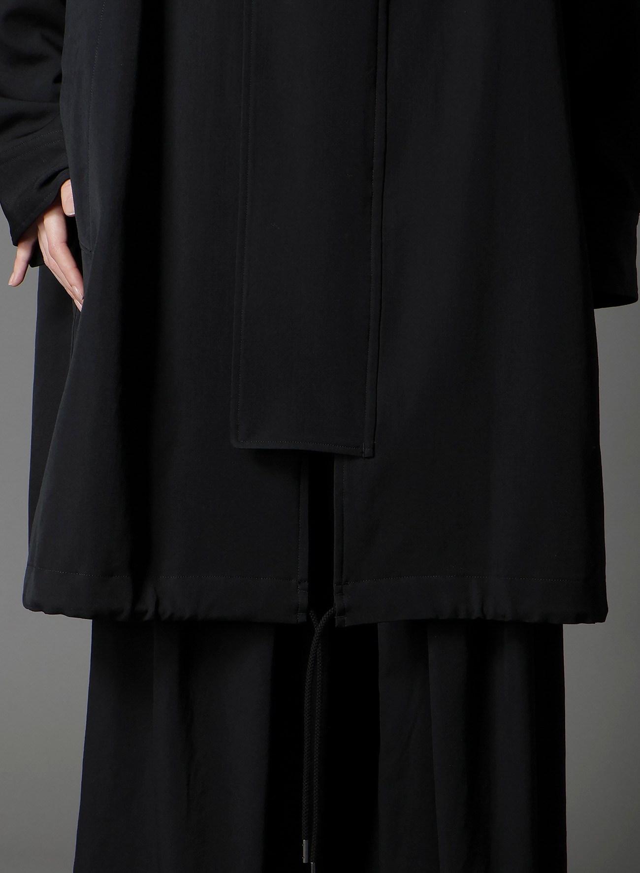 W/GABARDINE HIGH NECK HOODED MODS COAT