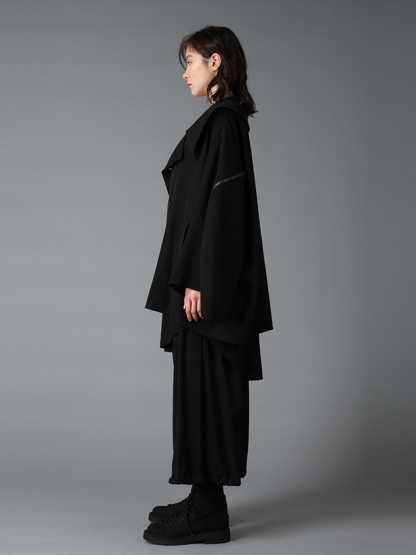 WOOL GABARDINE SHORT LENGTH BIG SLEEVE DOUBLE COAT