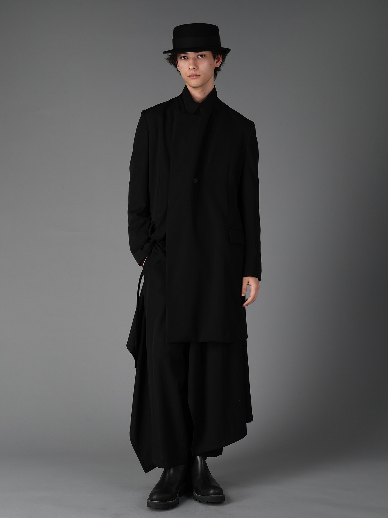 WOOL GABARDINE ASYMMETRICAL JACKET