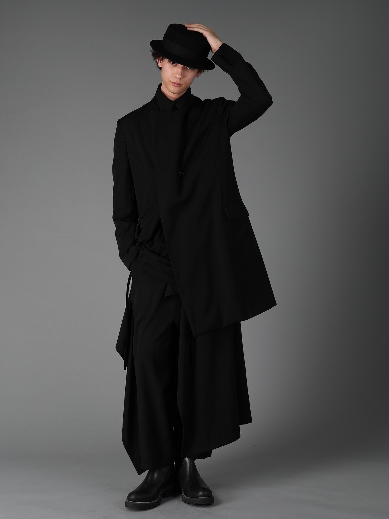 WOOL GABARDINE ASYMMETRICAL JACKET
