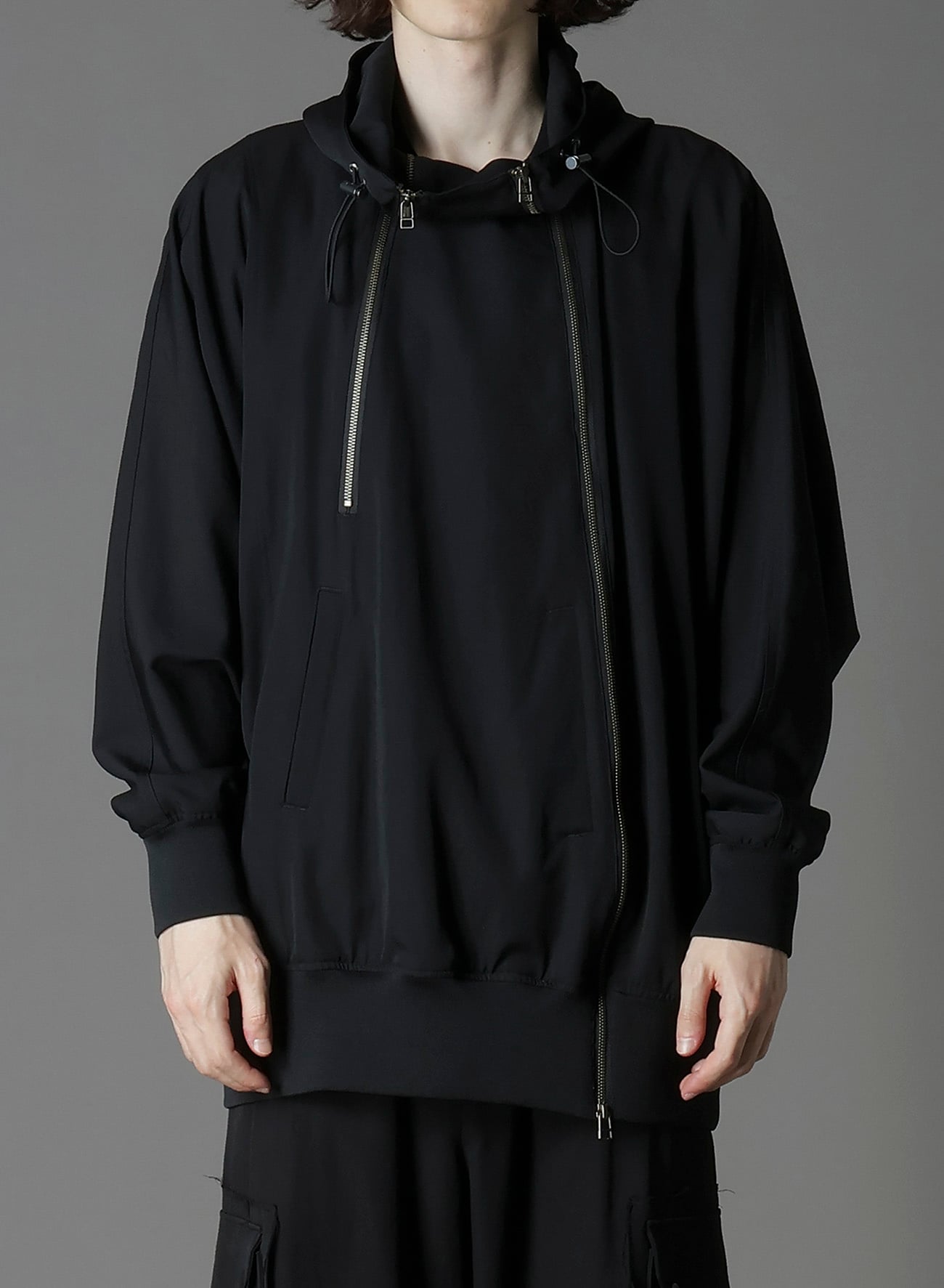 W/GABARDINE INVERTED V HOODIE SLIM