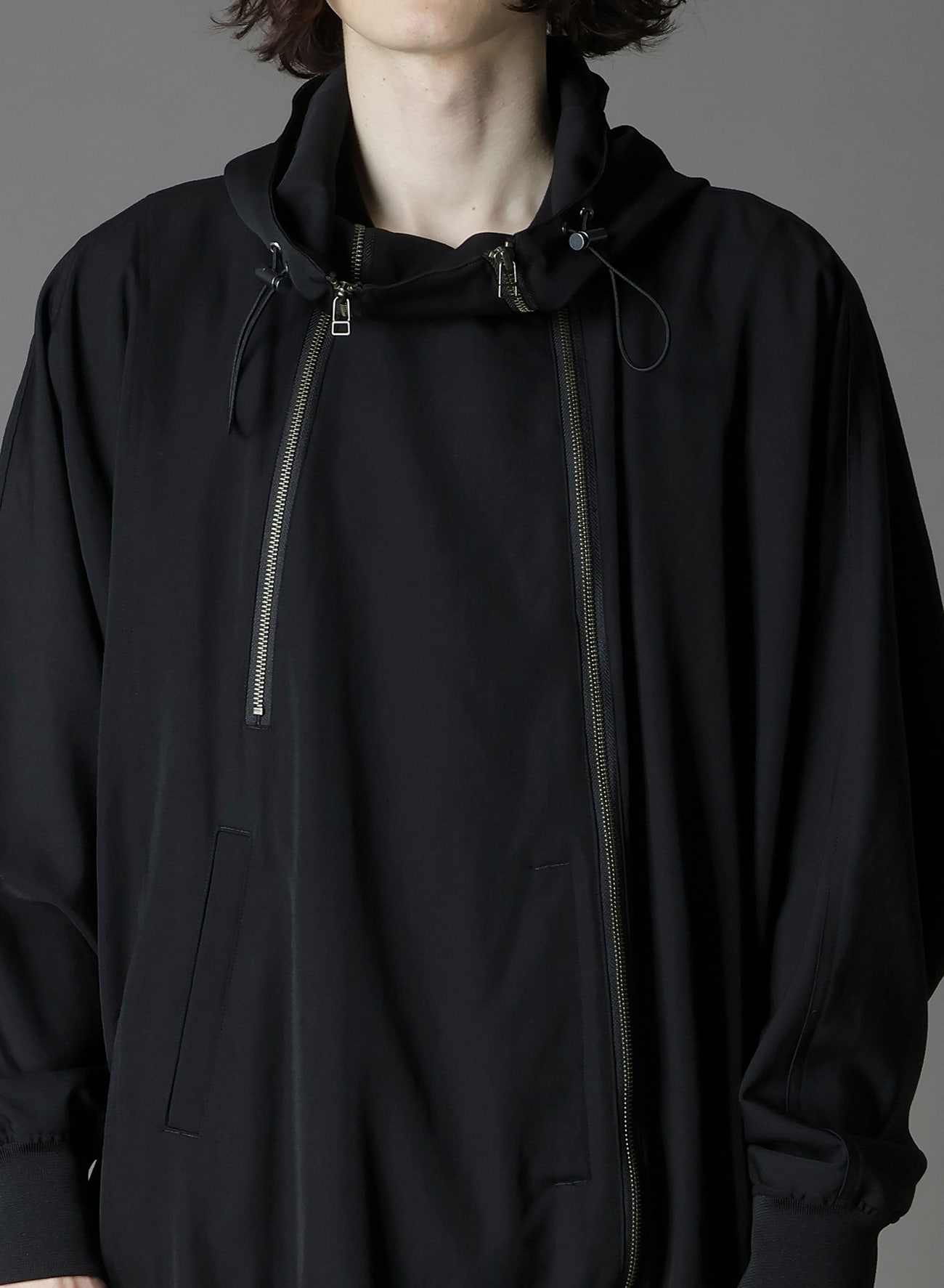 W/GABARDINE INVERTED V HOODIE SLIM