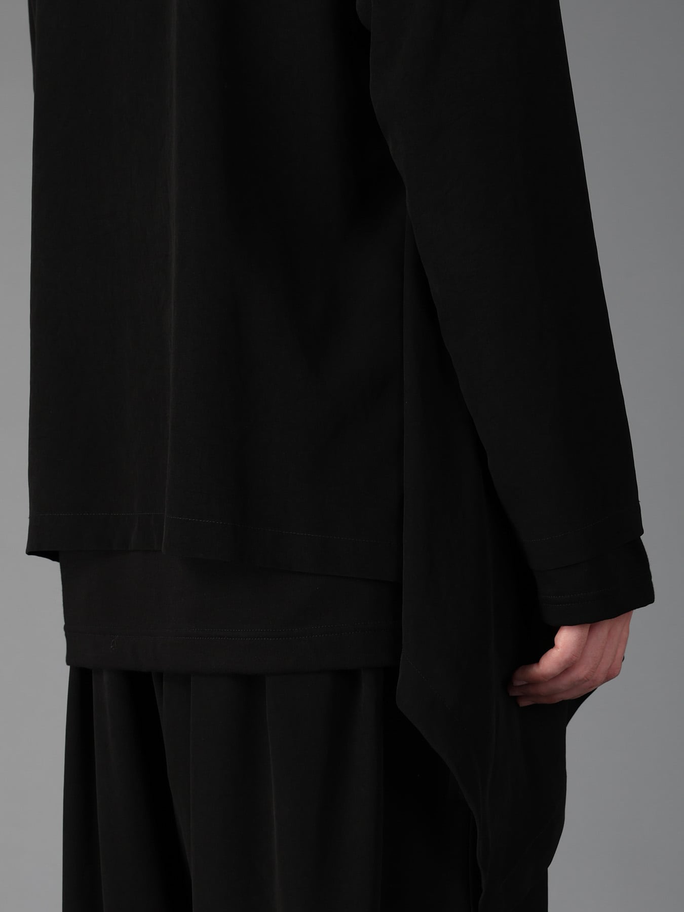 SILICON JERSEY+ CREPE DE CHINE FRONT DOUBLE FLOUNCE T-SHIRT