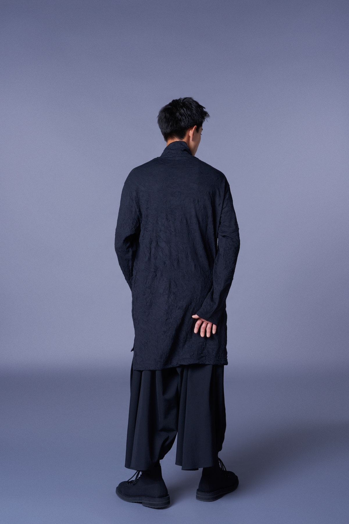 CATCH WASHER RIGHT BUTTON-OPENING BIG TURTLENECK