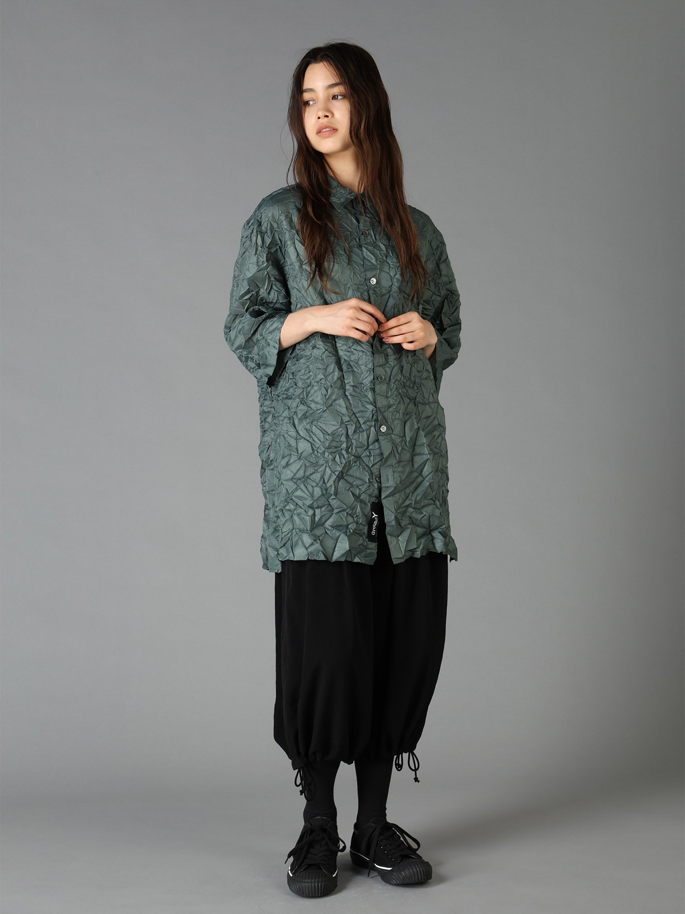 POLYESTER TAFFETA SIDE GATHER SHIRT