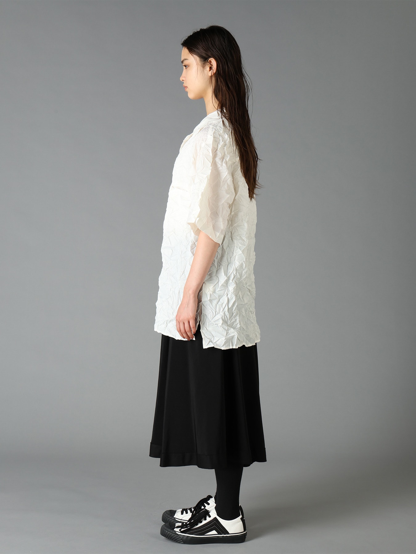 POLYESTER TAFFETA SIDE-GATHER OPEN-COLLAR SHIRT