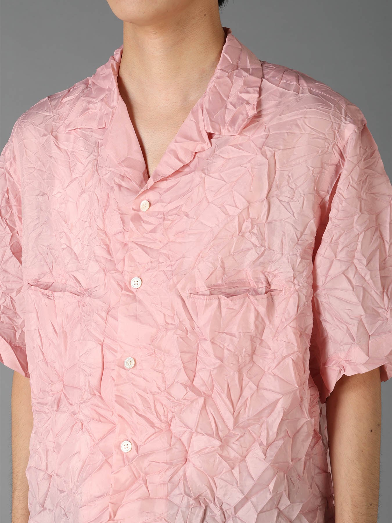 POLYESTER TAFFETA SIDE-GATHER OPEN-COLLAR SHIRT