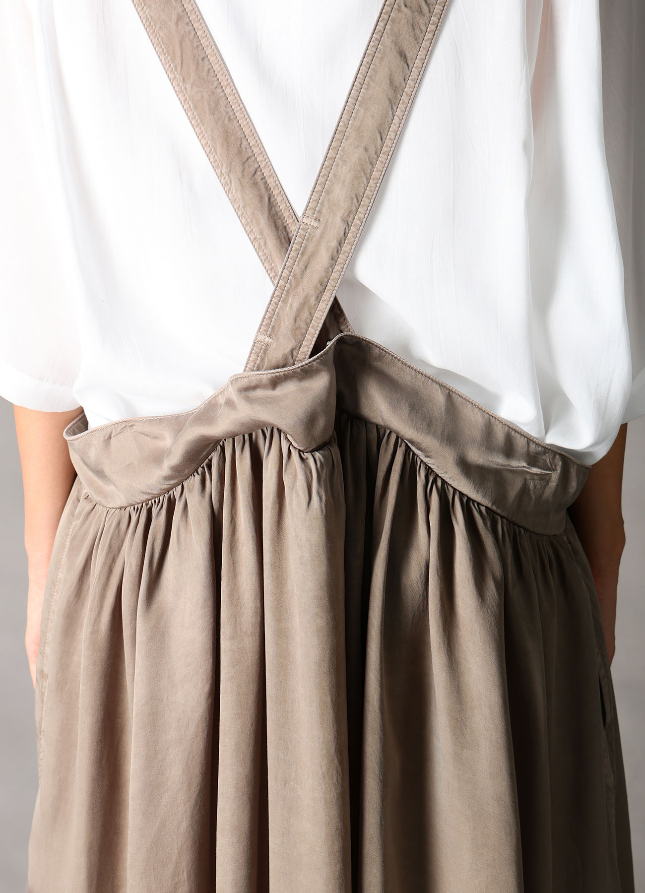 CUPRO FIBRIL TWILL SUSPENDER SKIRT