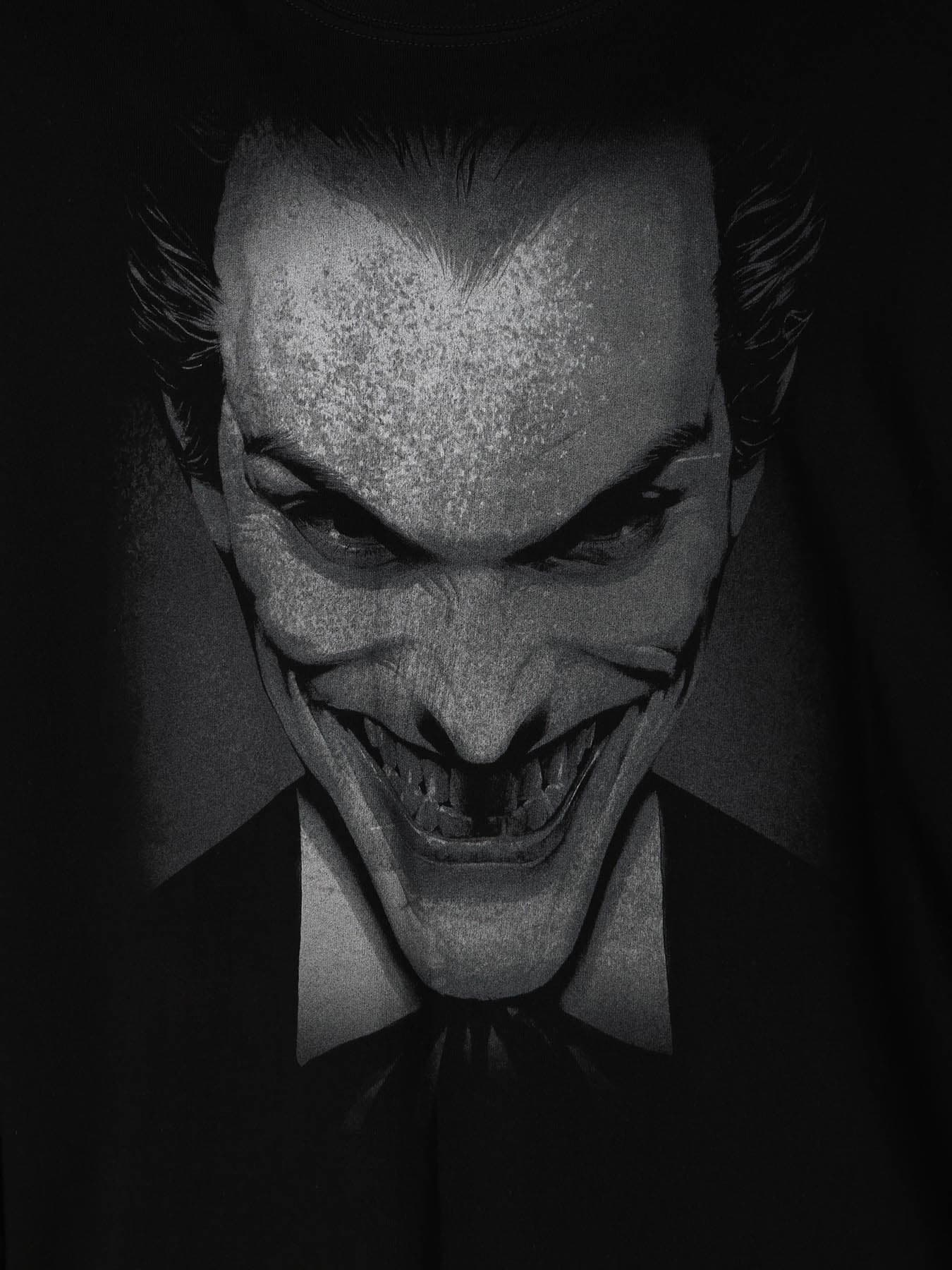 DC SUPER-VILLAINS "THE JOKER" GRAPHIC LONG T-SHIRT