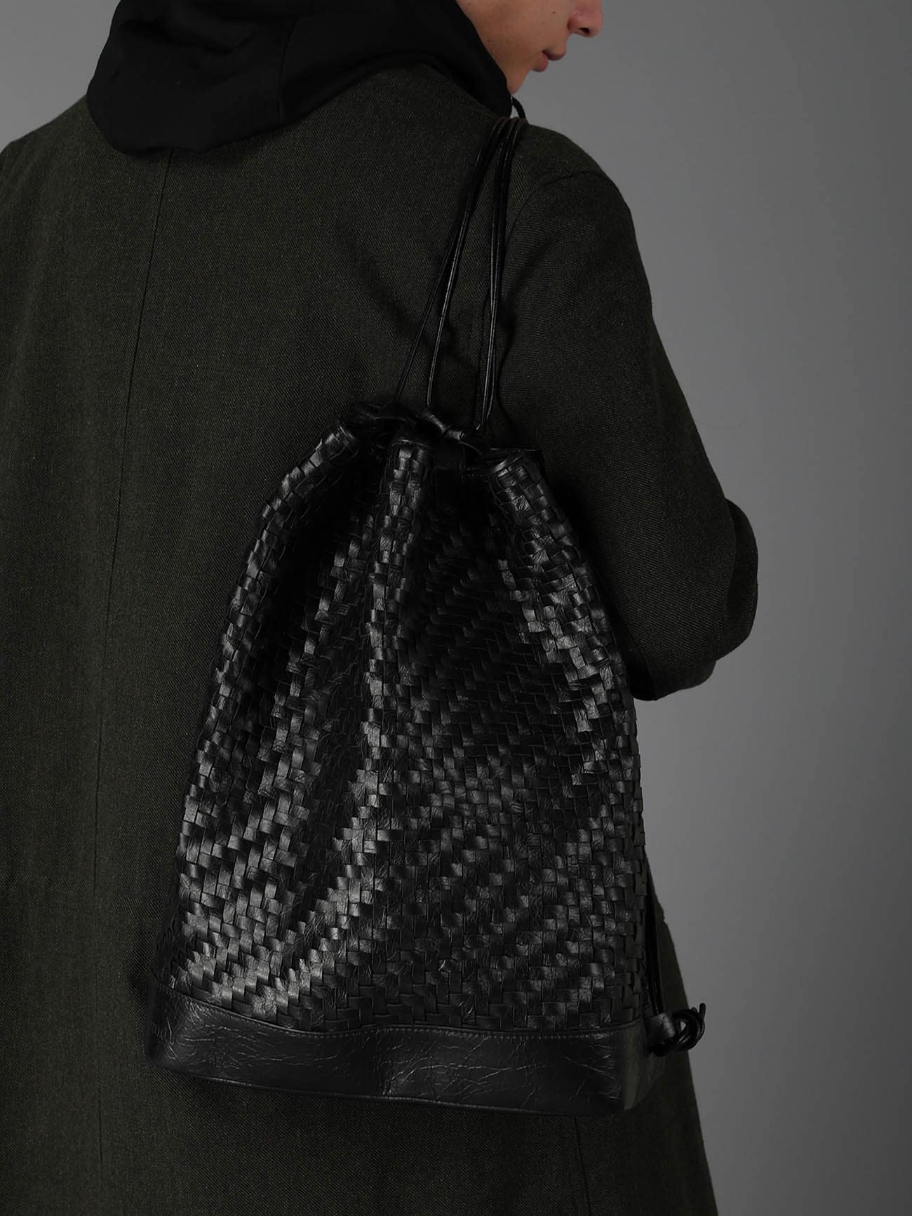 COW LEATHER WOVEN BAG