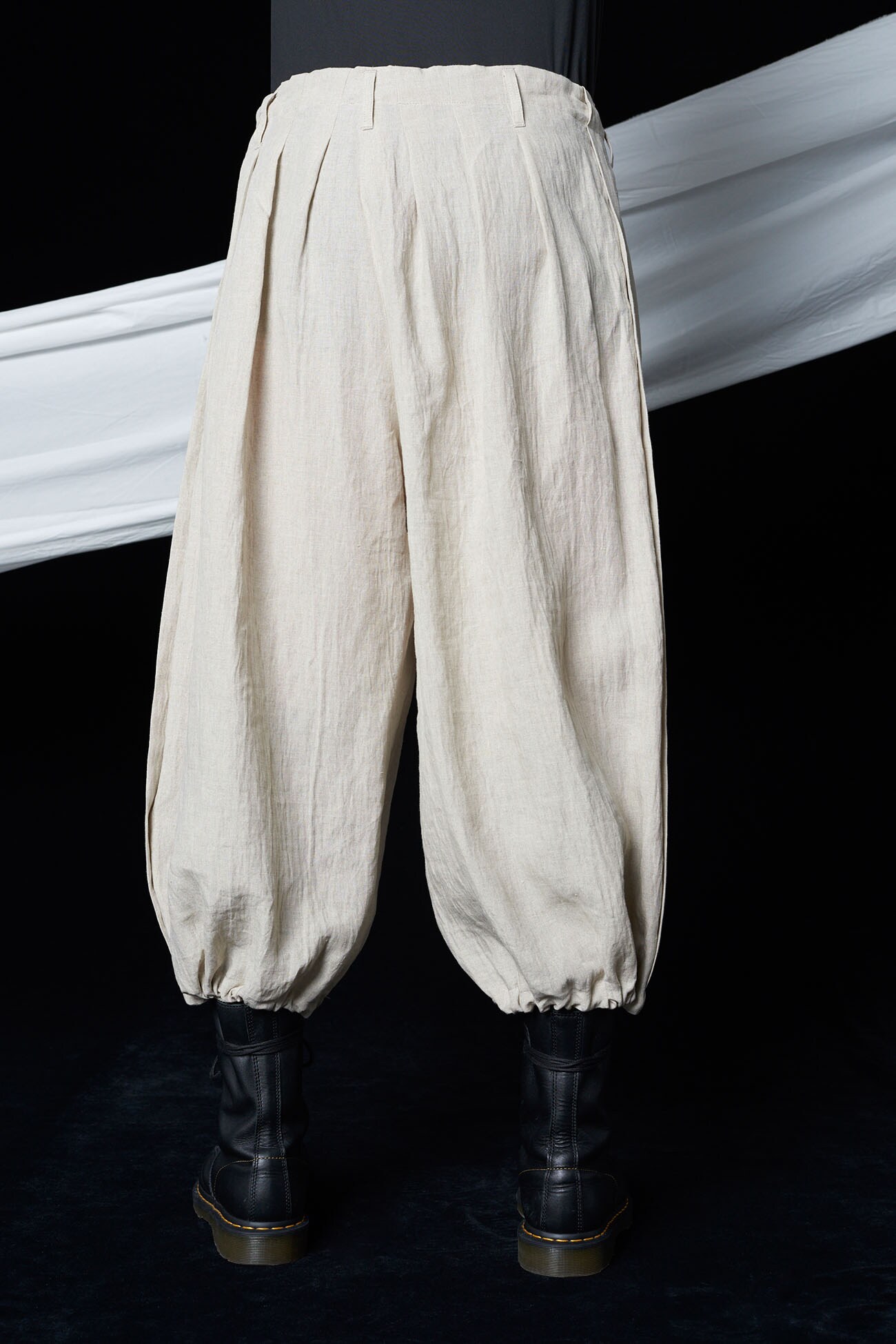 50/Linen cloth Balloon pants