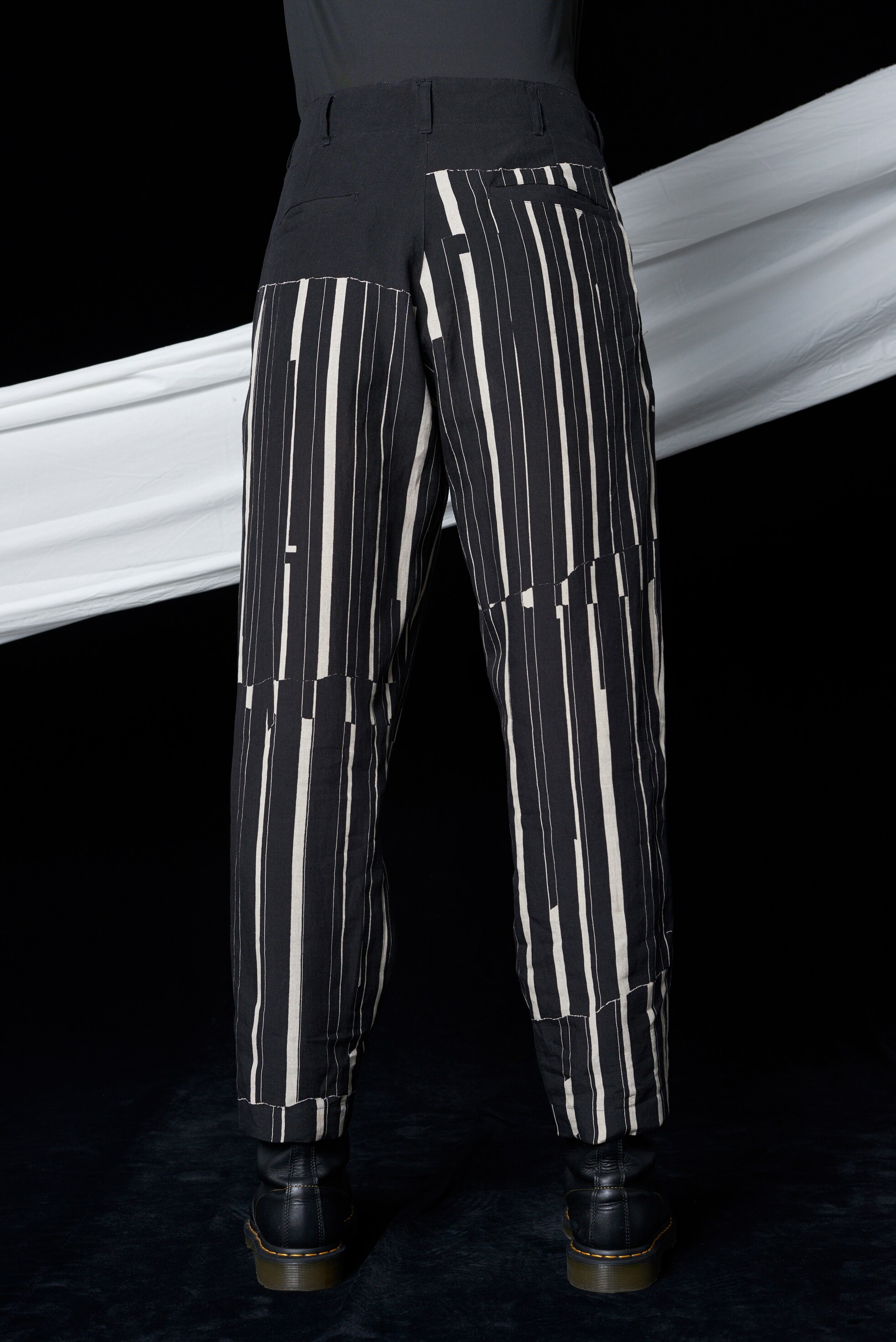 Li/Piano stripe Slim slacks
