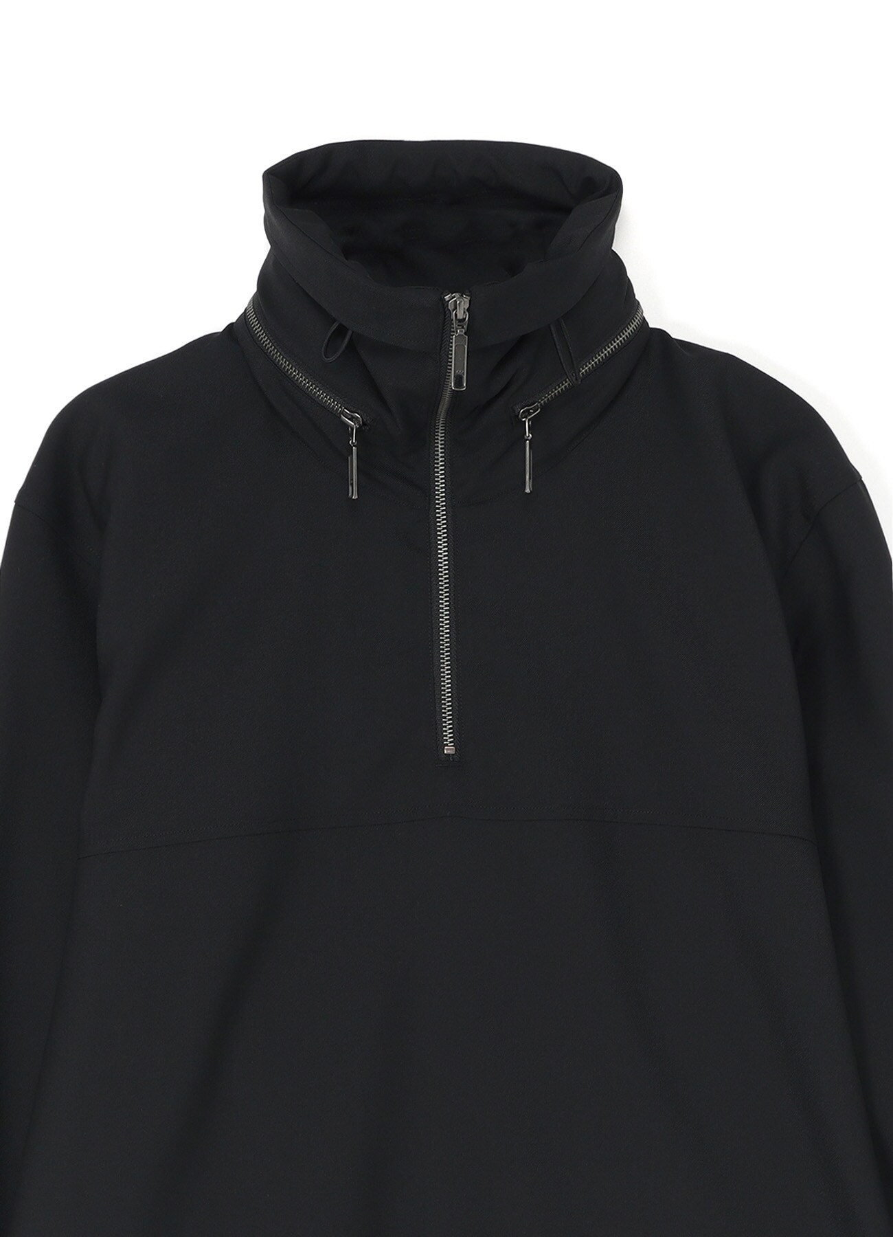 WOOL/POLYESTER GABARDINE RETRACTABLE HOOD HIGH NECK SHIRT