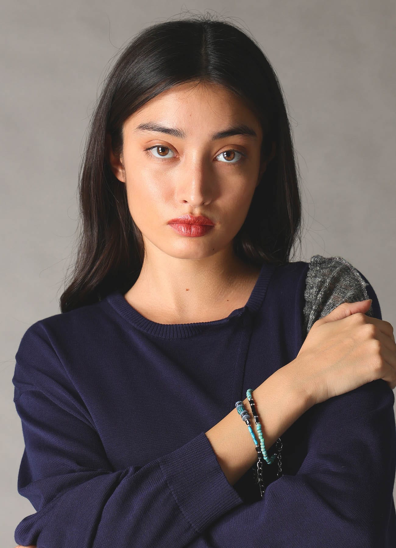 GLASS & BRASS BEAD BRACELET A